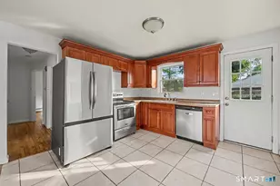 25 Myron Ave, Bridgeport, CT 06606 - Photo 15