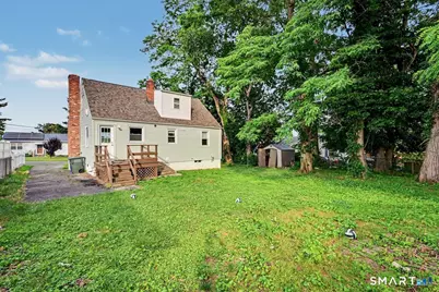 25 Myron Avenue, Bridgeport, CT 06606 - Photo 5
