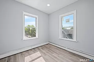 1220 Pembroke St, Bridgeport, CT 06608 - Photo 9