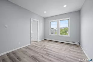 1220 Pembroke St, Bridgeport, CT 06608 - Photo 7