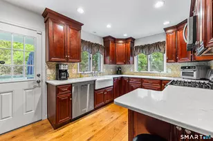 557 Candlewood Lake Rd, Brookfield, CT 06804 - Photo 9