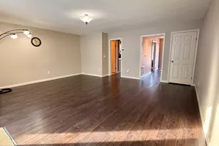 372 Monaco Ln, Glastonbury, CT 06033 - Photo 5