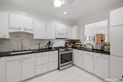 779 Prospect Avenue #B-8, West Hartford, CT 06105 - Photo 15