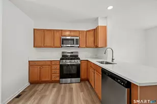 21 Whitmore Ln, Stamford, CT 06902 - Photo 15