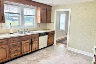 1693 Tolland Turnpike, Manchester, CT 06042 - Photo 3