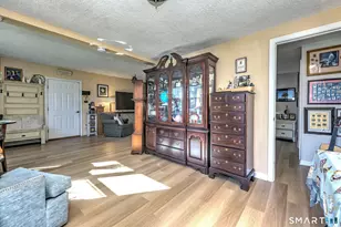 55 Londonderry Ln, Milford, CT 06460 - Photo 31