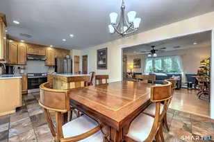 55 Londonderry Ln, Milford, CT 06460 - Photo 7