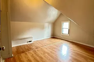384 Gregory St, Bridgeport, CT 06604 - Photo 5