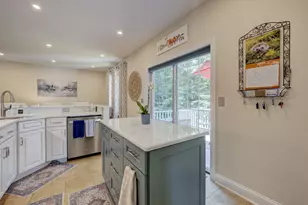 41 Marble Faun Ln, Windsor, CT 06095 - Photo 9