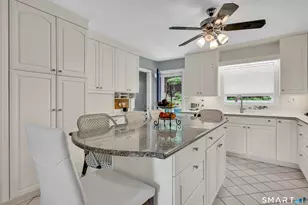 9 Mountain Rd, Barkhamsted, CT 06065 - Photo 11