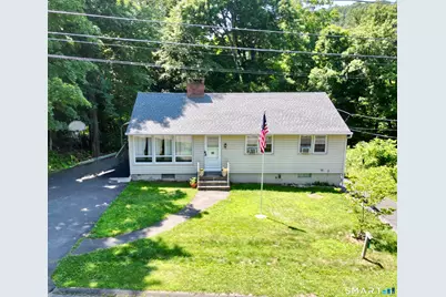 16 Pine Street, Newtown, CT 06482 - Photo 3