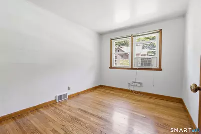 16 Pine Street, Newtown, CT 06482 - Photo 15