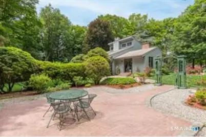 29 Pease Road, Woodbridge, CT 06525 - Photo 9