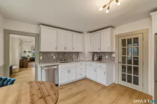143 Benton St, Manchester, CT 06040 - Photo 15
