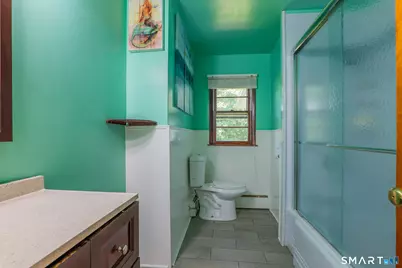 24 Karen Road, Danbury, CT 06811 - Photo 23