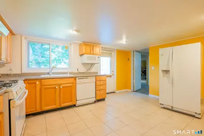 24 Karen Road, Danbury, CT 06811 - Photo 35