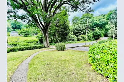 94 Farrell Road, Waterbury, CT 06706 - Photo 19