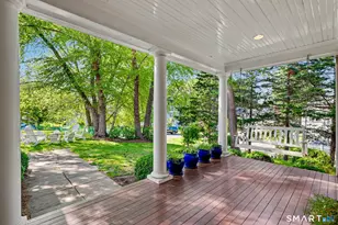 4 Sickle Bar Ln, Greenwich, CT 06878 - Photo 3