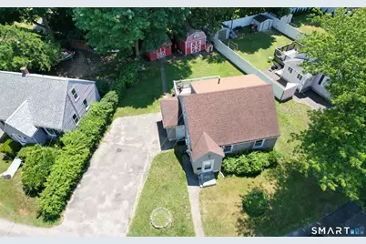 354 Edgewood Avenue, Waterbury, CT 06706 - Photo 3