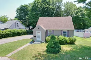 354 Edgewood Ave, Waterbury, CT 06706 - Photo 1