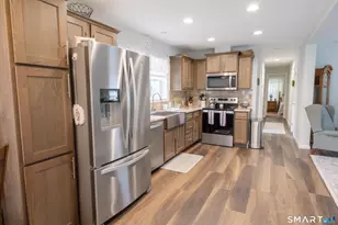 39 Greenlawn Dr, Danbury, CT 06810 - Photo 5