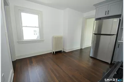 20 Mountain Street, Hartford, CT 06106 - Photo 7
