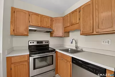 471 Whalley Avenue #D, New Haven, CT 06511 - Photo 5