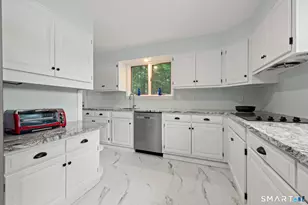 752 Lake Dr, Winchester, CT 06098 - Photo 15
