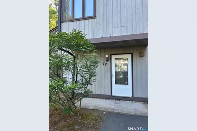 7 Staunton Court #F, Farmington, CT 06032 - Photo 1