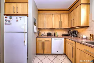 25 Charlton Hill Rd, Hamden, CT 06518 - Photo 19
