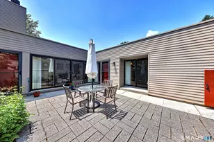25 Charlton Hill Rd, Hamden, CT 06518 - Photo 3