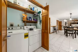 91 Ford St, Ansonia, CT 06401 - Photo 9