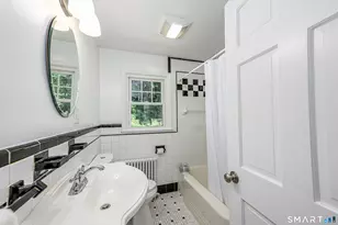 48 Home Pl, Branford, CT 06405 - Photo 19