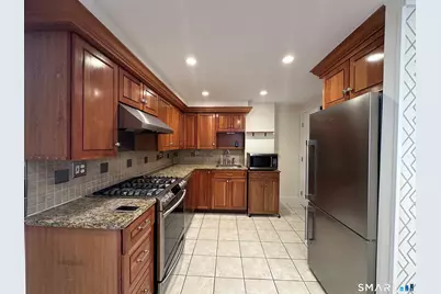 424 Rockwell Avenue, Stratford, CT 06615 - Photo 7