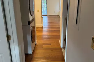 39 Congress St, Hartford, CT 06114 - Photo 9