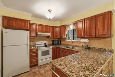 874 Heritage Village #A, Southbury, CT 06488 - Photo 5