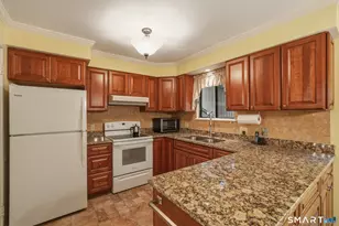 874 Heritage Vlg, Southbury, CT 06488 - Photo 5