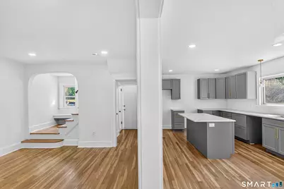 625 Hawley Avenue, Bridgeport, CT 06606 - Photo 9
