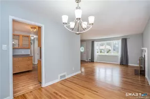 34 John Smith Dr, West Hartford, CT 06107 - Photo 9