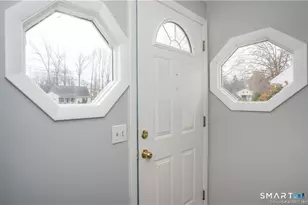 34 John Smith Dr, West Hartford, CT 06107 - Photo 3