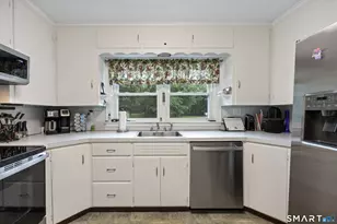 121 Coe Rd, Wolcott, CT 06716 - Photo 9