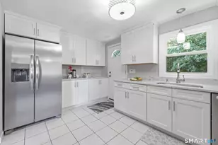 156 Robin Hill Rd, Meriden, CT 06450 - Photo 17