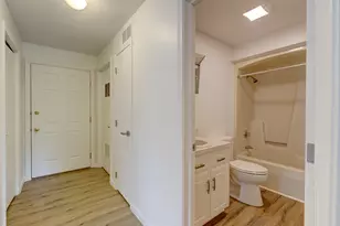 54 Oak St, Middletown, CT 06457 - Photo 21