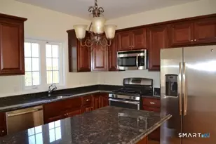 18 Oak Branch Dr, Brookfield, CT 06804 - Photo 3