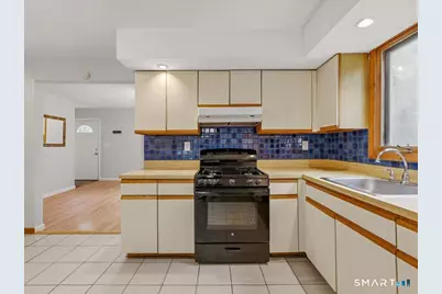 6 Sunnyside Avenue, Hamden, CT 06518 - Photo 5