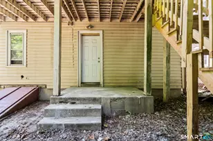 30 N Walnut St, Waterbury, CT 06704 - Photo 31