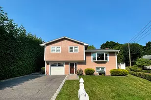 120 Pilgrim Dr, Greenwich, CT 06831 - Photo 1