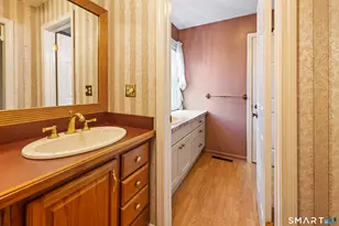 2 Saxon Woods Ct, Cheshire, CT 06410 - Photo 19