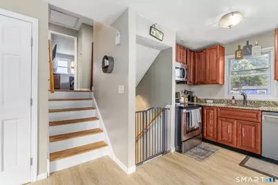 342 South Elm Street, Windsor Locks, CT 06096 - Photo 15