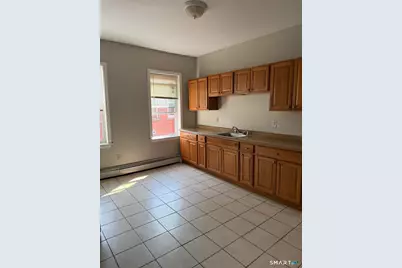 62-64 Bedford Street #3, Hartford, CT 06120 - Photo 9